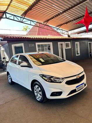 CHEVROLET ONIX 1.0 MPFI LT 8V FLEX 4P MANUAL CHEVROLET ONIX 1.0 MPFI LT 8V FLEX 4P MANUAL